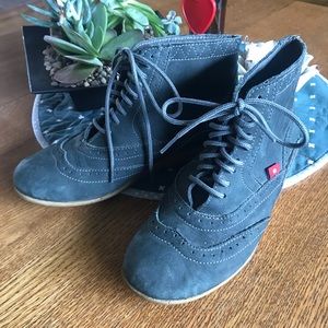 Oliberte Suede Bootie